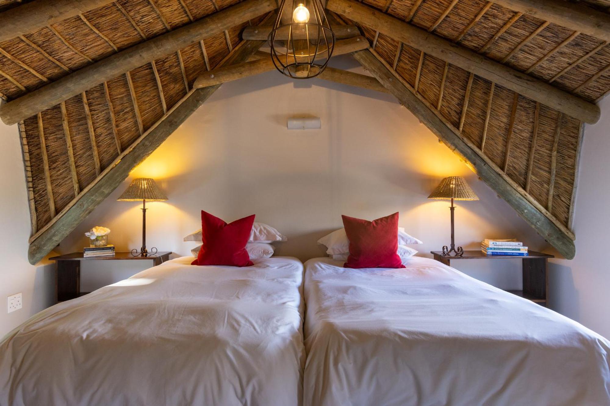 Serene, Thatched Apartment In Noordhoek, Cape Town Eksteriør bilde